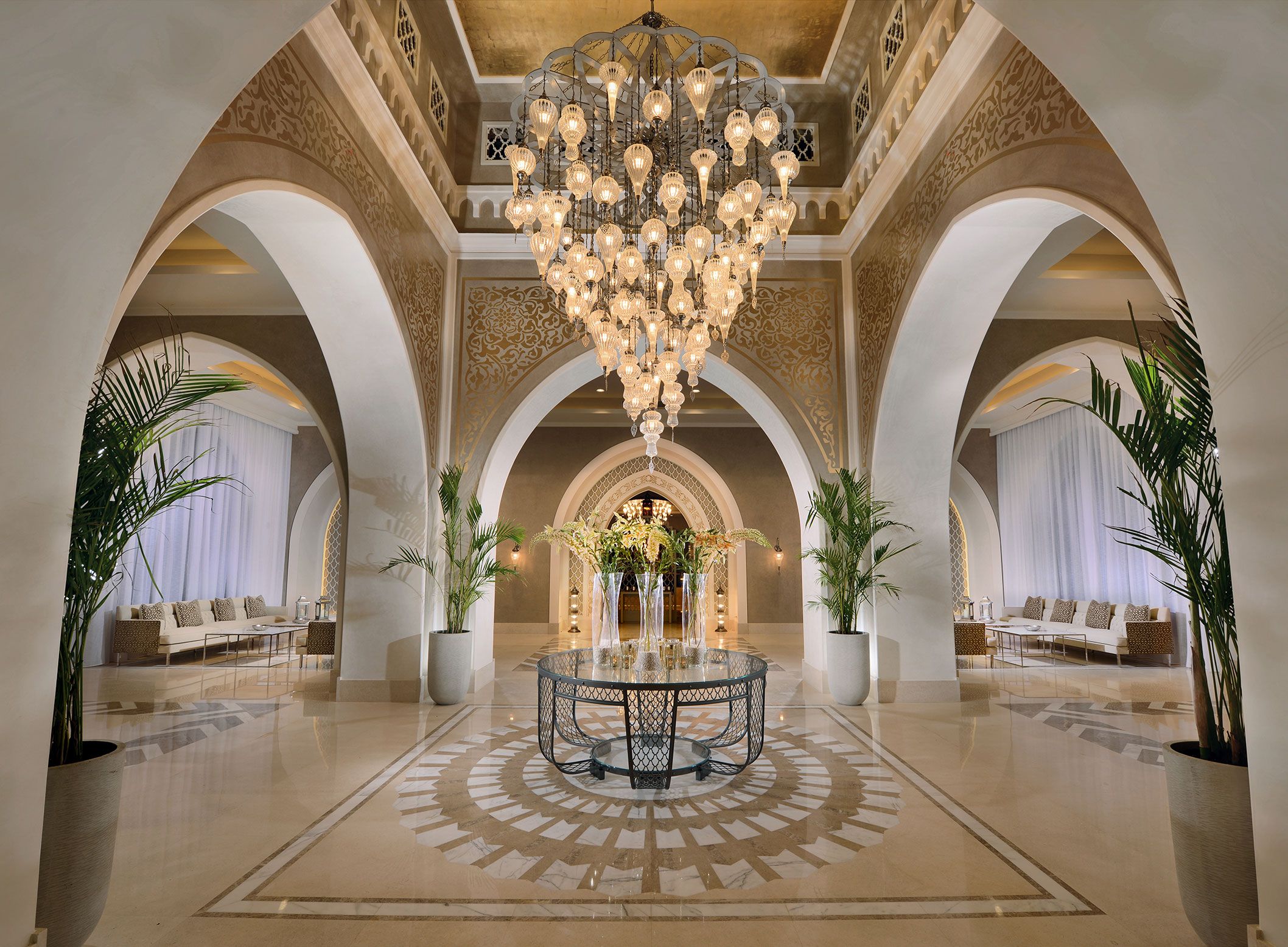 C1 572 SHR Alcazar Lobby 261217