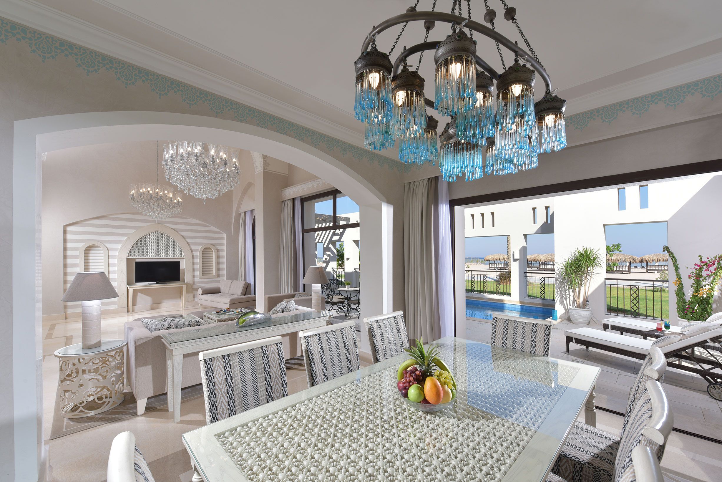 C3 572 SHR Alcazar Villa Dining Room 261217