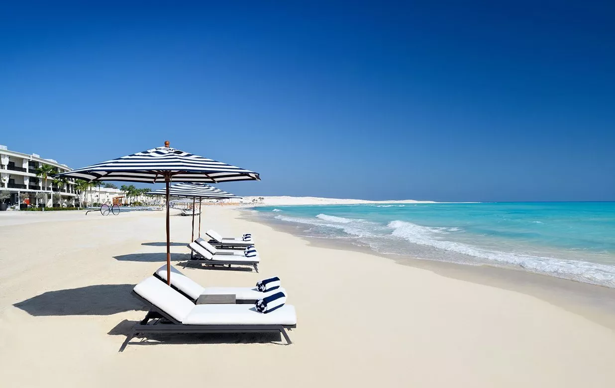 Hotel Beach.jpg