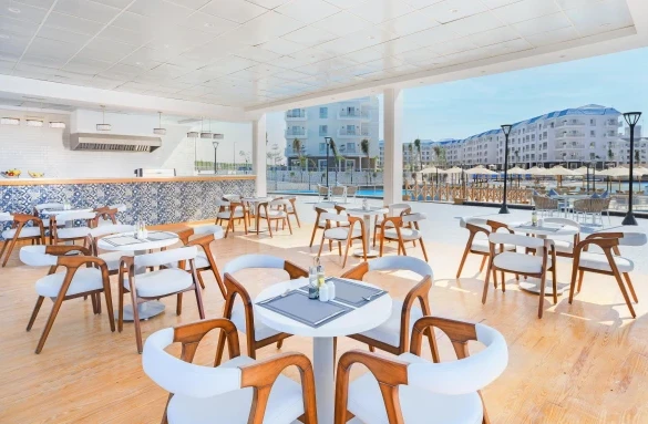 azur hotel lagoon restaurant cafe