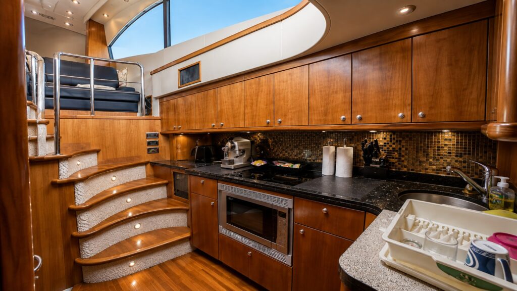 Natasha Sunseeker Natacha 1