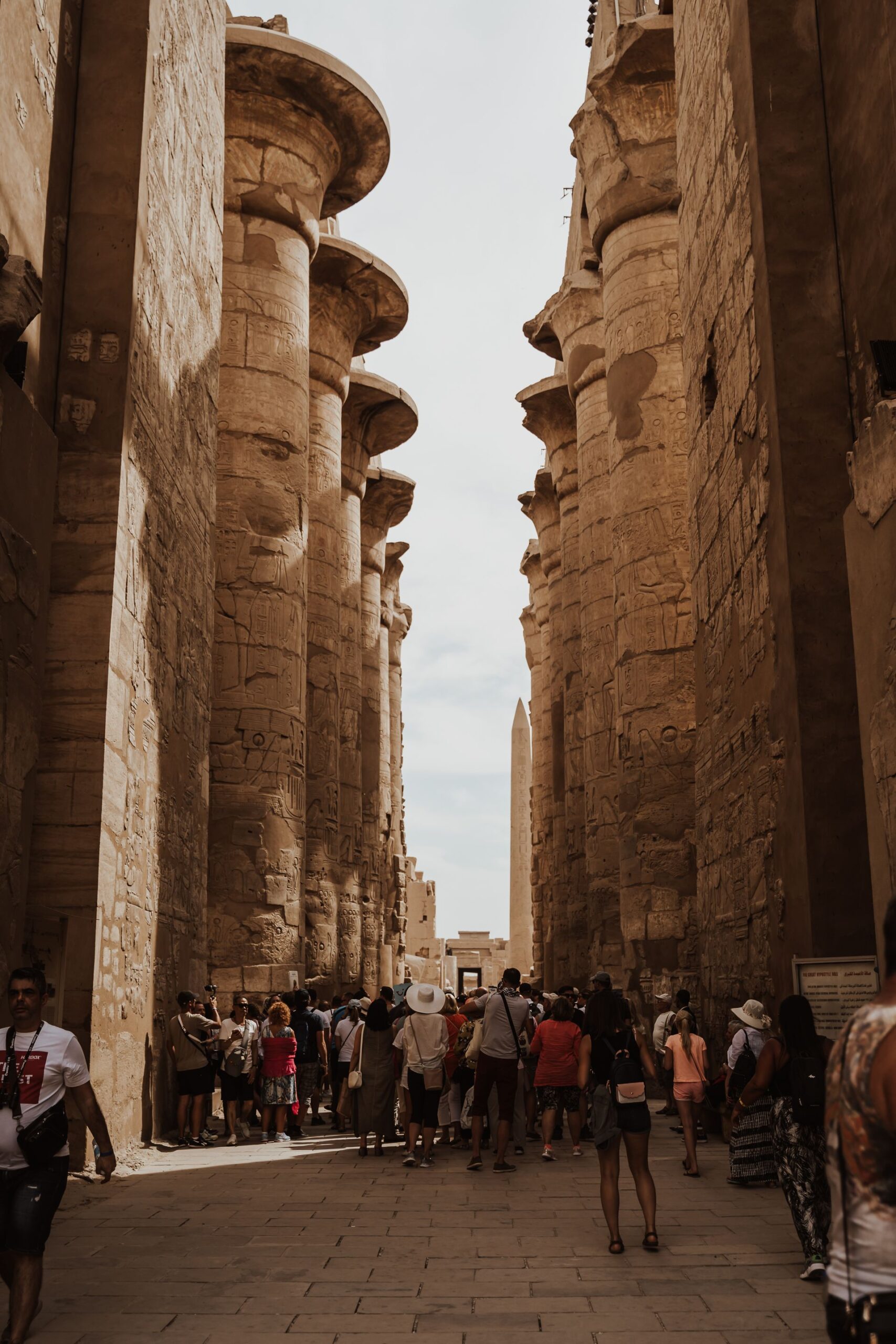 Luxor pexels 6102269 scaled
